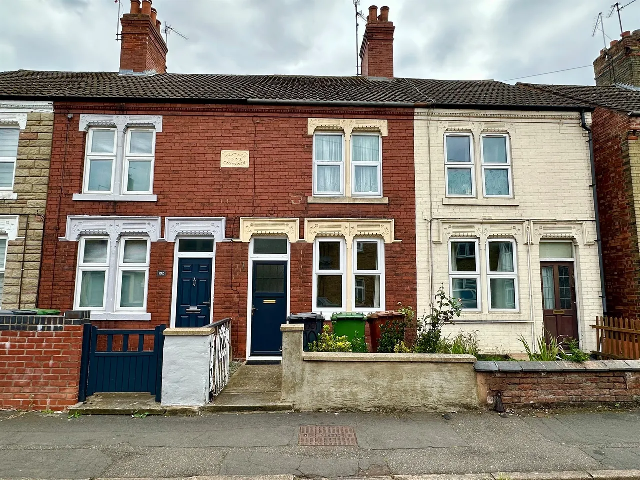 2 bed house for sale, Crown Street, Peterborough, PE1
