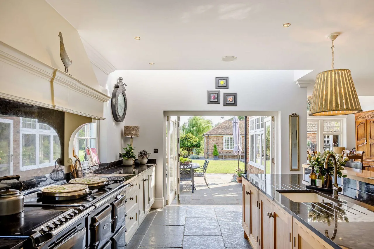 Stock Road, Stock, Ingatestone, Essex, CM4 9PG, photo 3