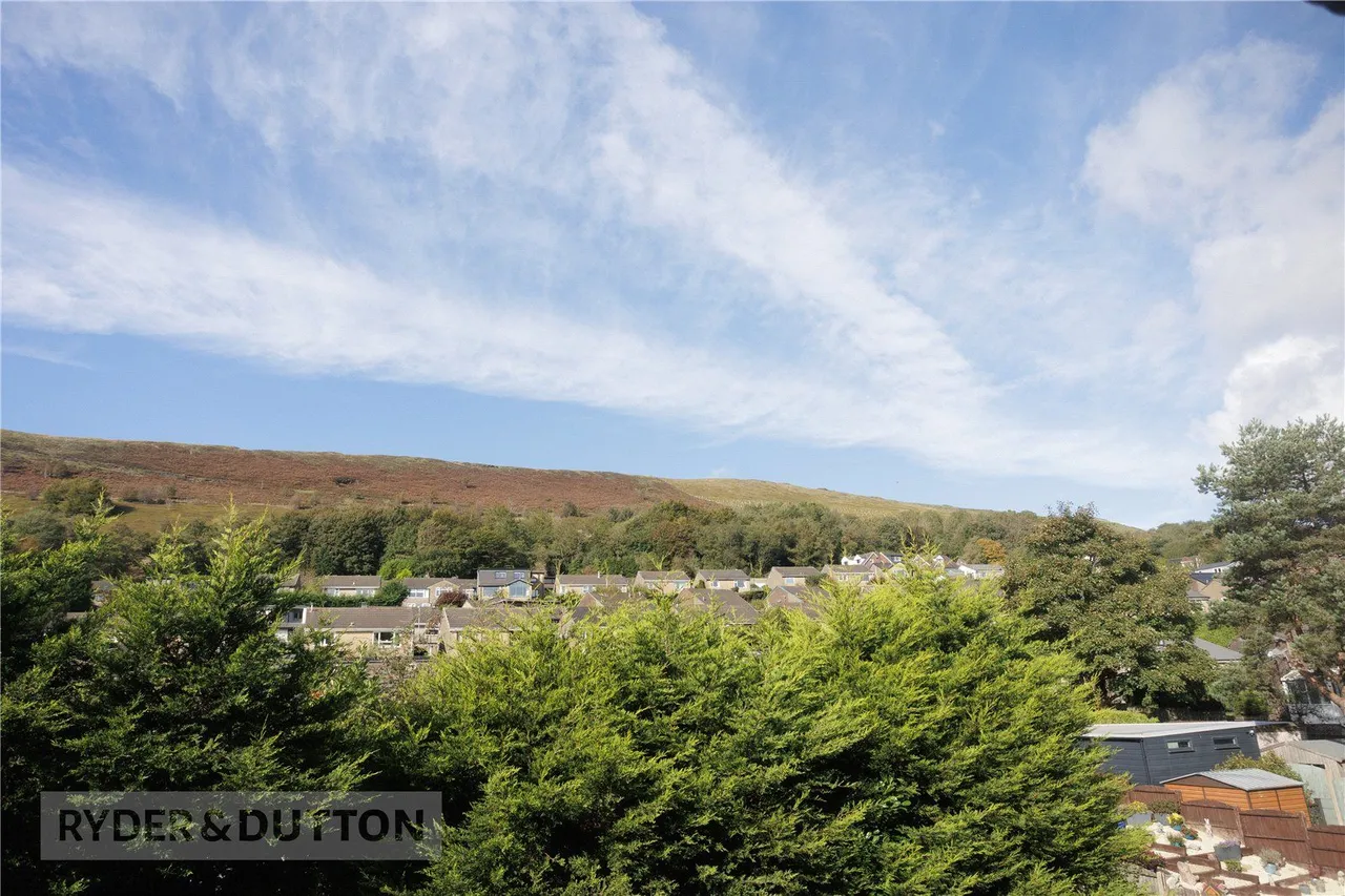 Huddersfield Road, Diggle, OL3, photo 17