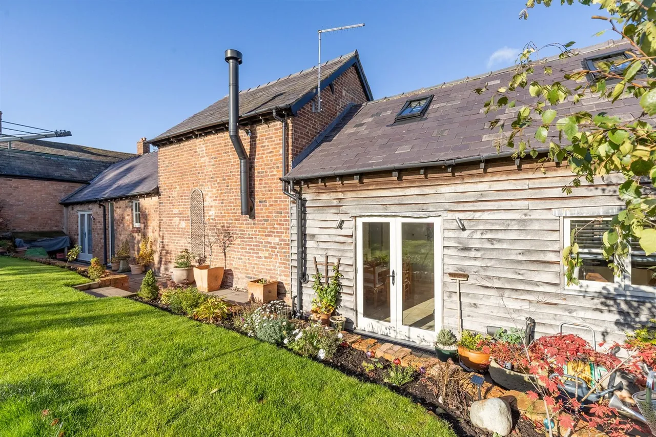 Gate House Barns, Malpas, photo 21