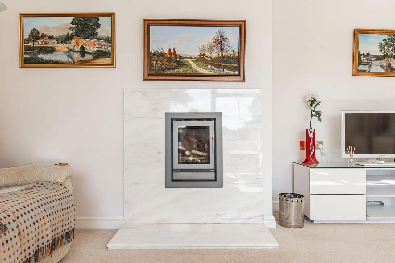 Detached Bungalow in Beetley with, photo 6