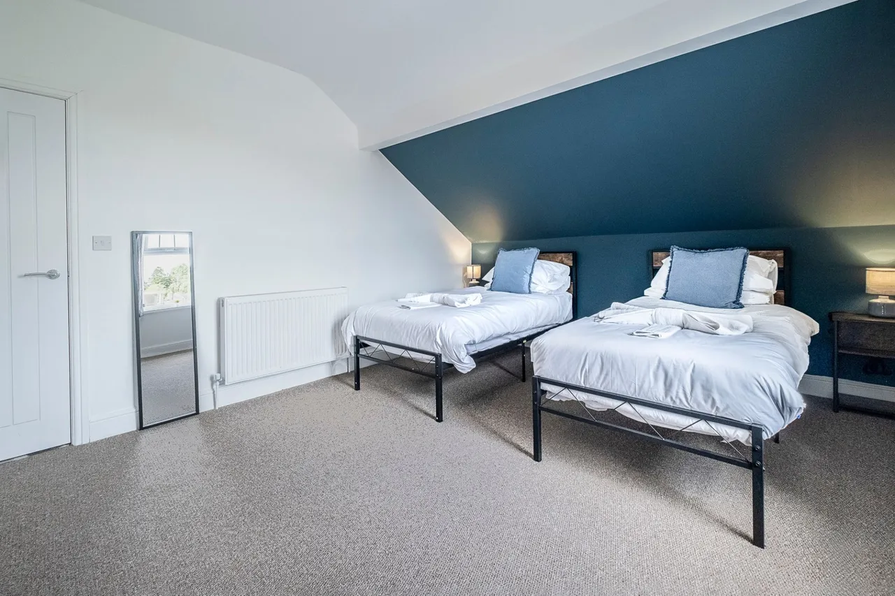 Quarella House Quarella, Bridgend, CF31, photo 32