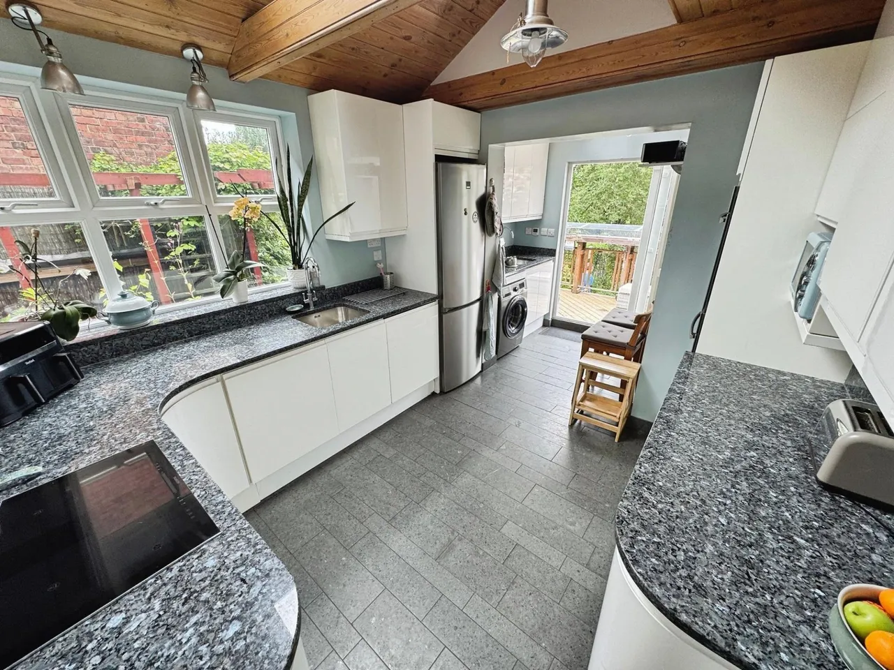Alexandra Road, Burton-On-Trent, DE15, photo 11