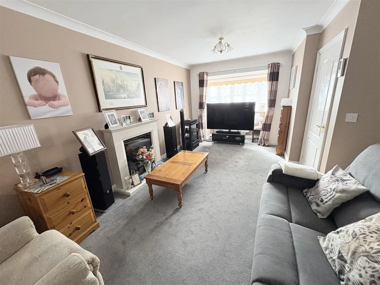 Darwin Close, Lee-On-The-Solent, Lee-On-The-Solent, photo 13