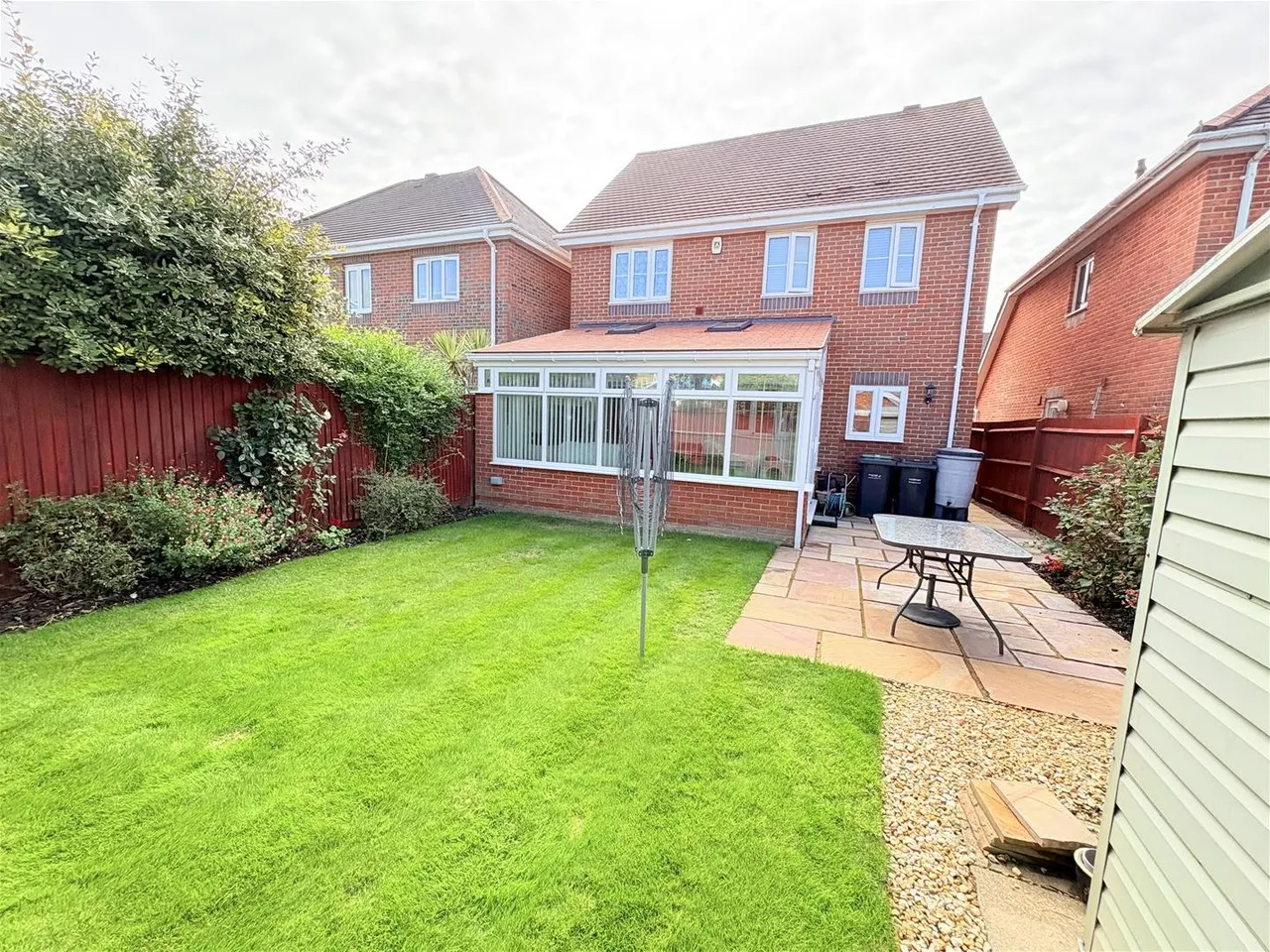 Darwin Close, Lee-On-The-Solent, Lee-On-The-Solent, photo 19