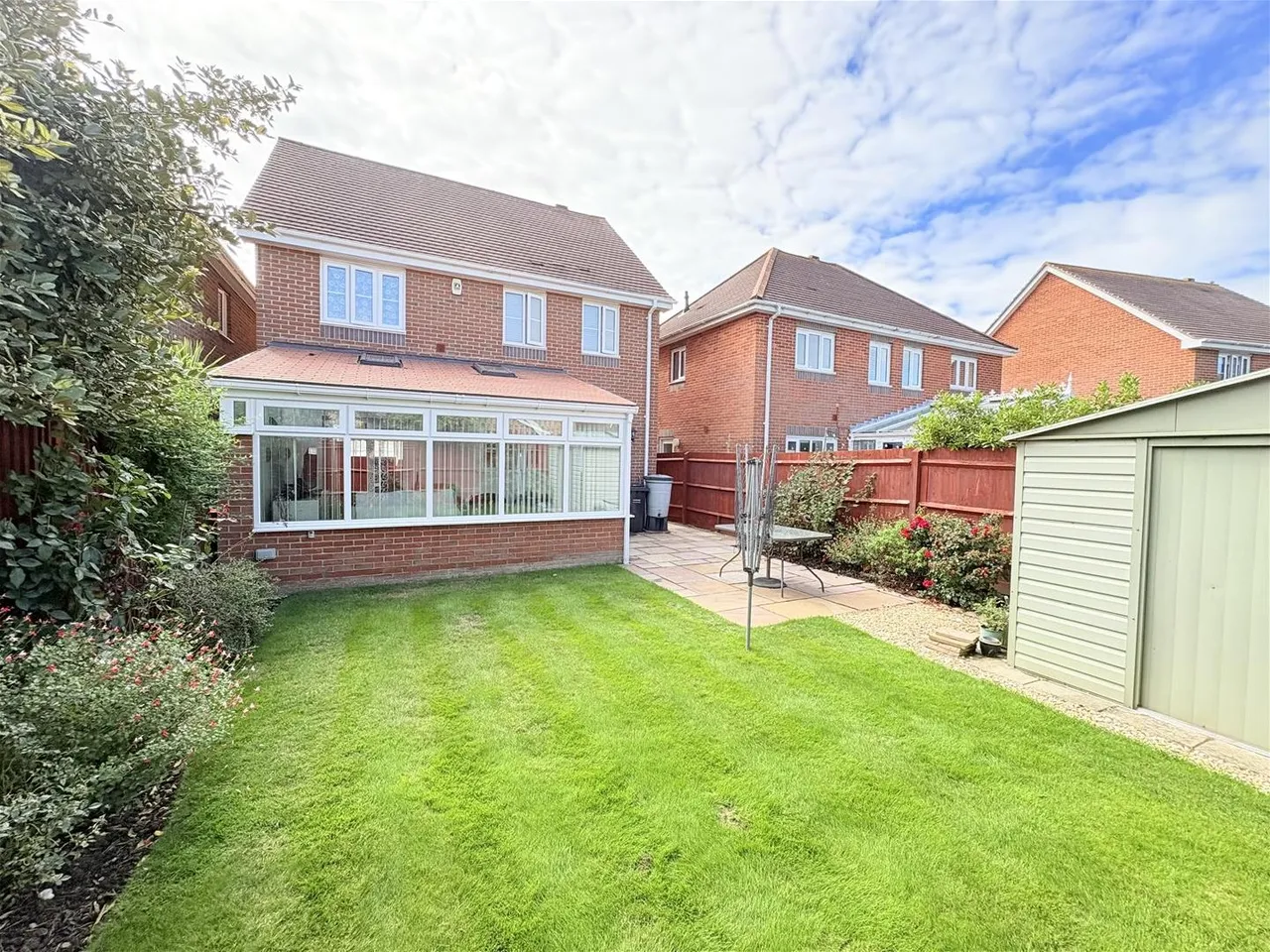 Darwin Close, Lee-On-The-Solent, Lee-On-The-Solent, photo 2