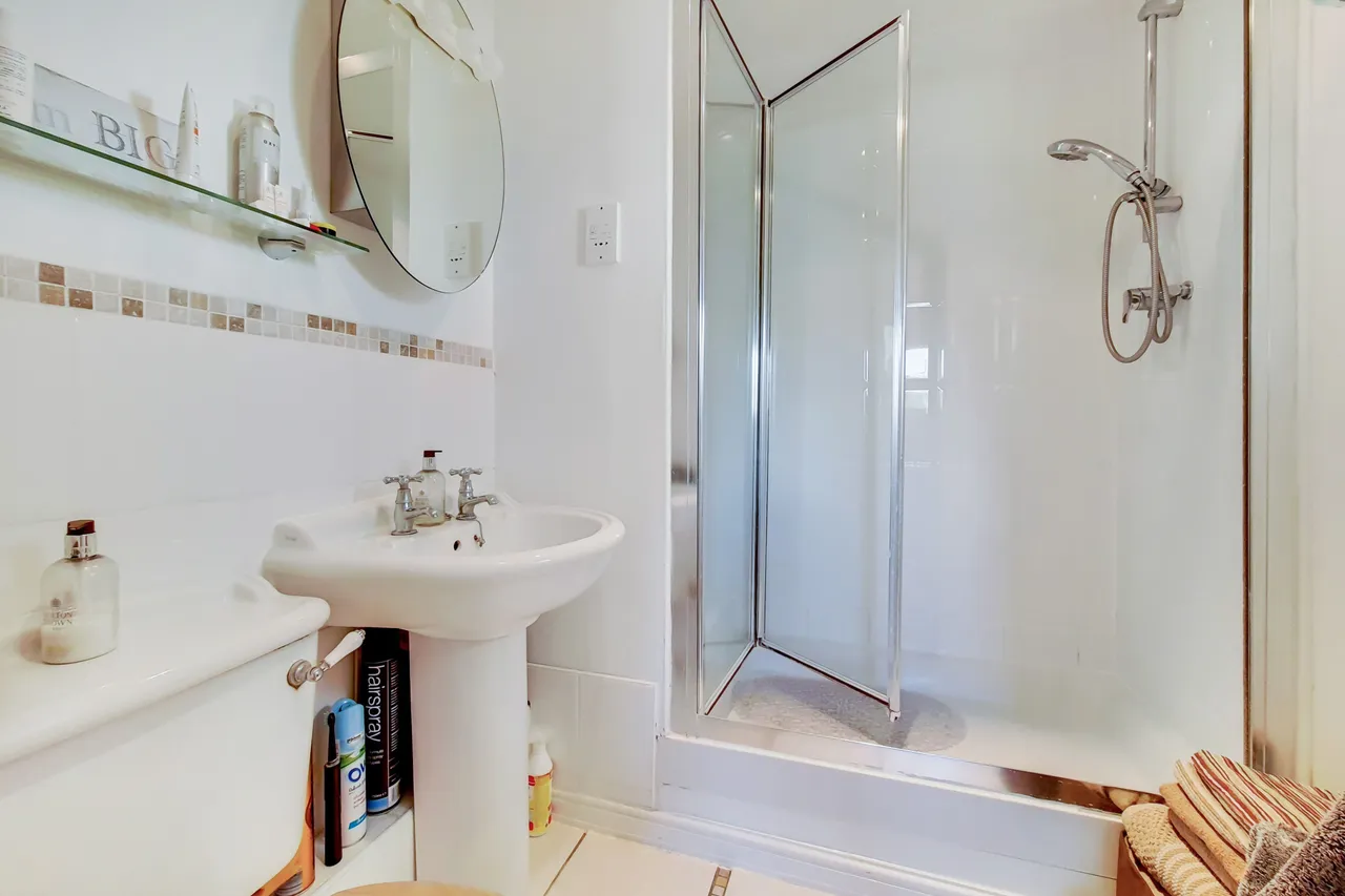 Kingston upon Thames, KT1, photo 20