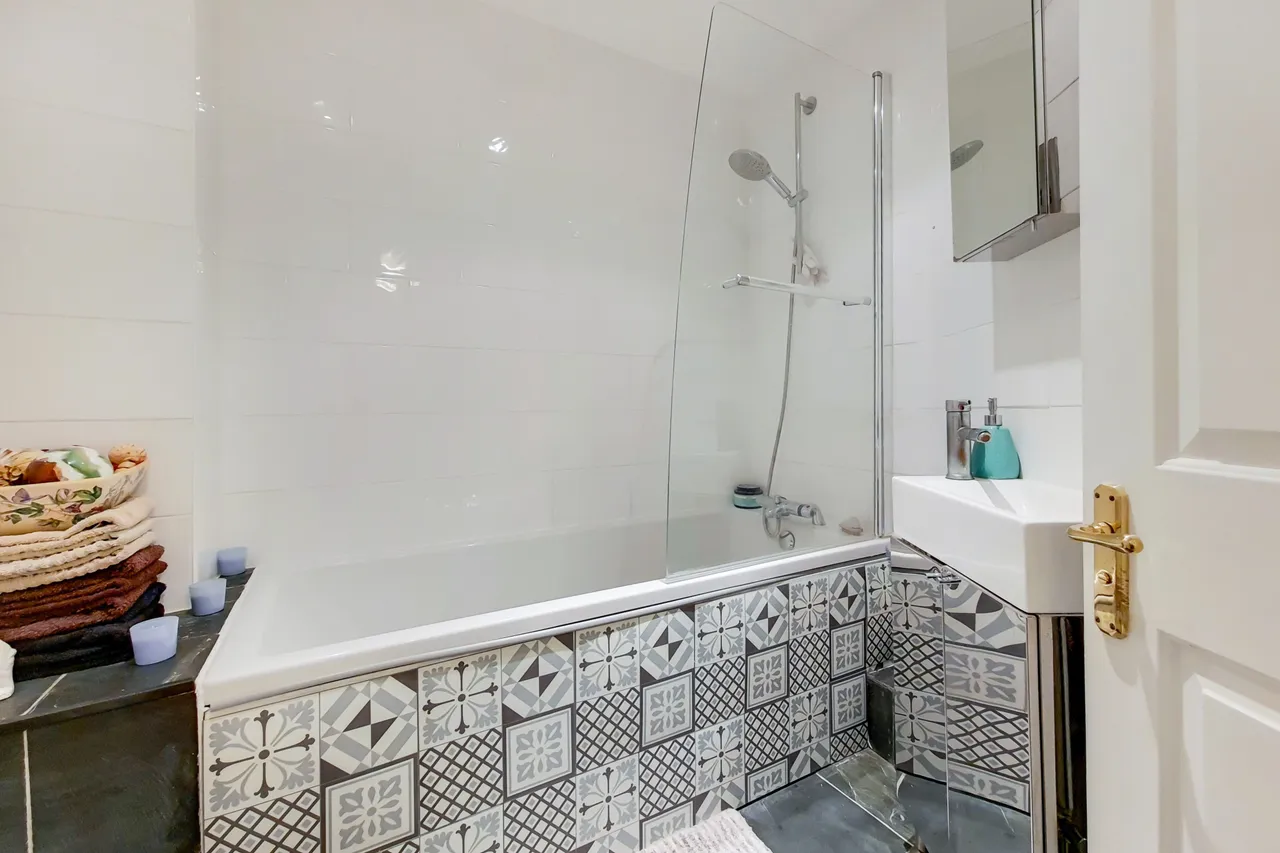 Kingston upon Thames, KT1, photo 21
