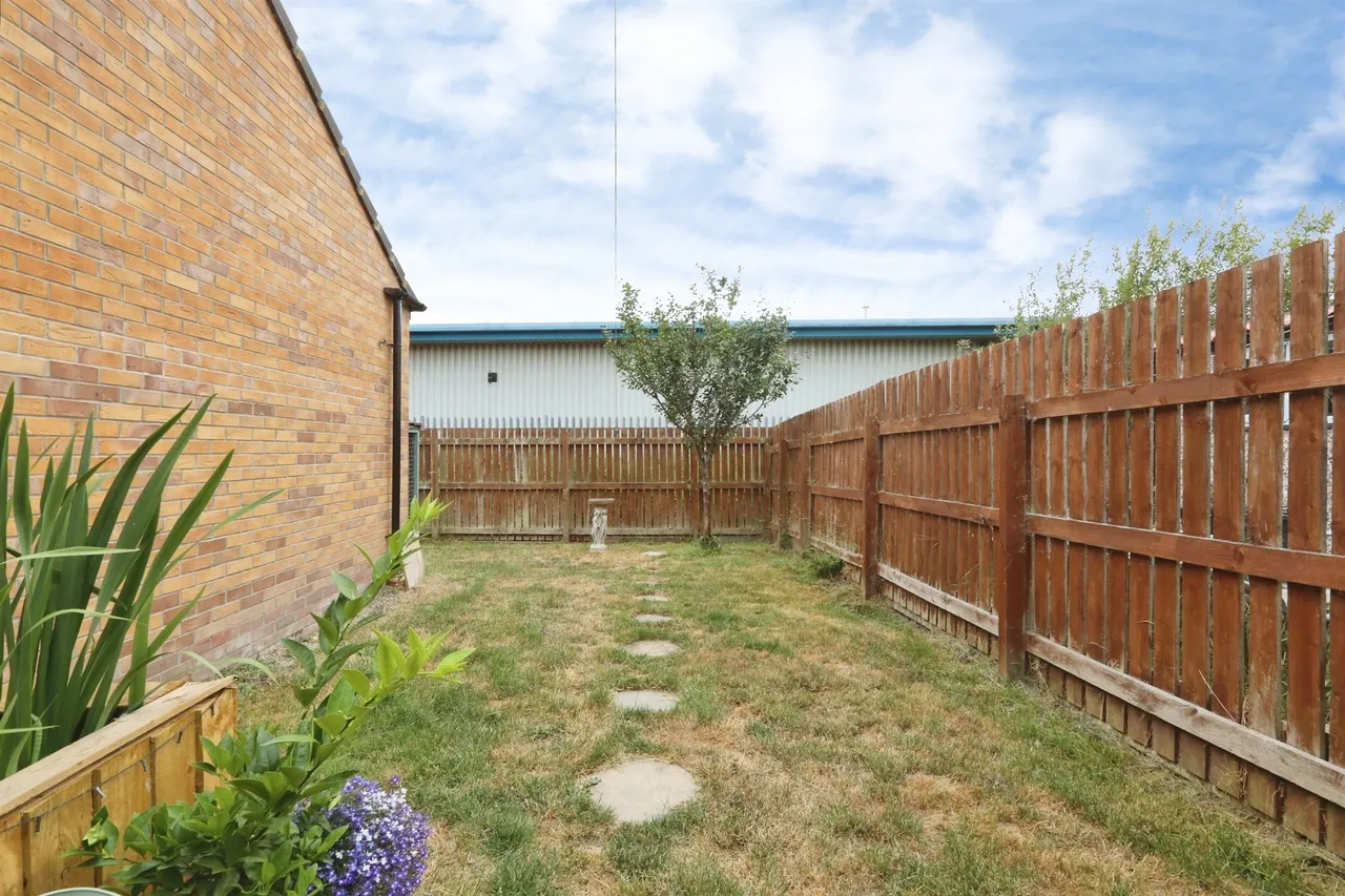 Oxford Street, Thorne, Doncaster, photo 12