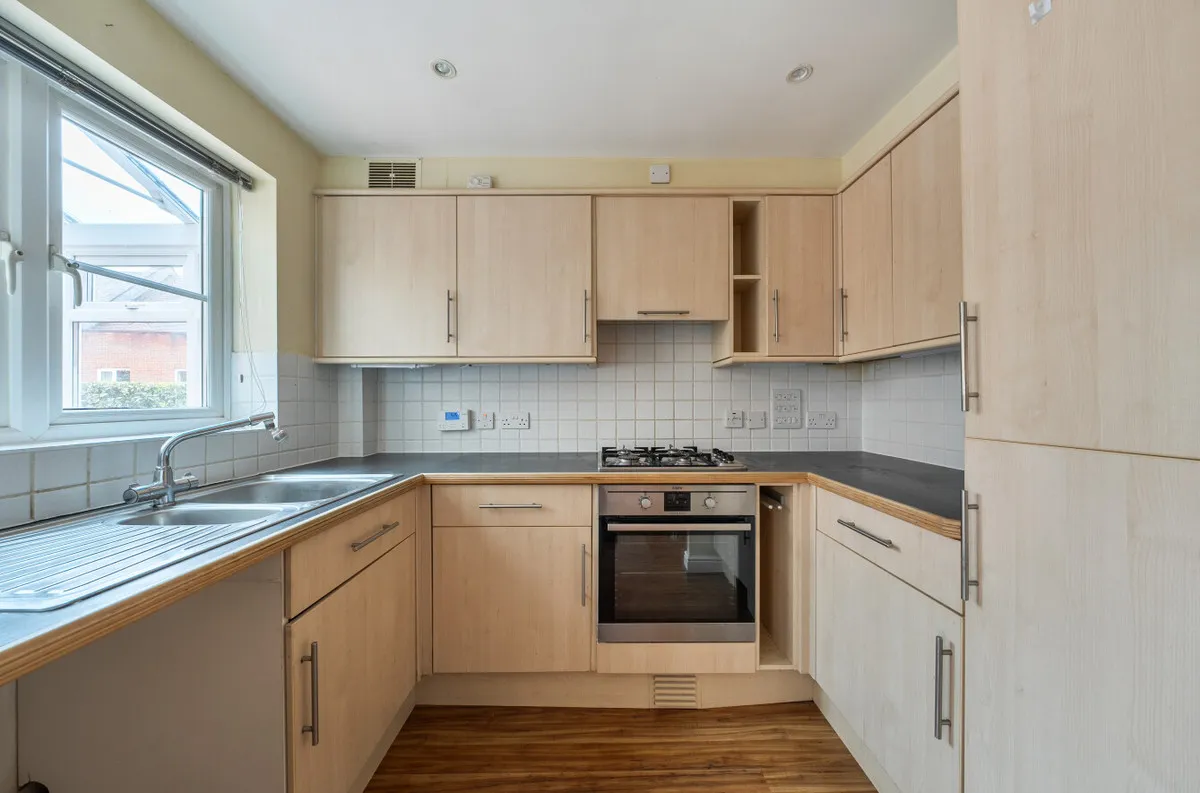 Pulborough, RH20 1DH, photo 3
