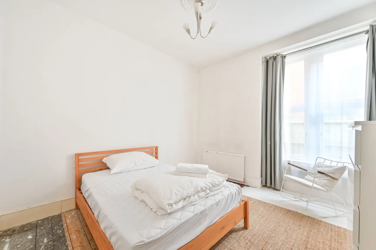 London, NW2, photo 10