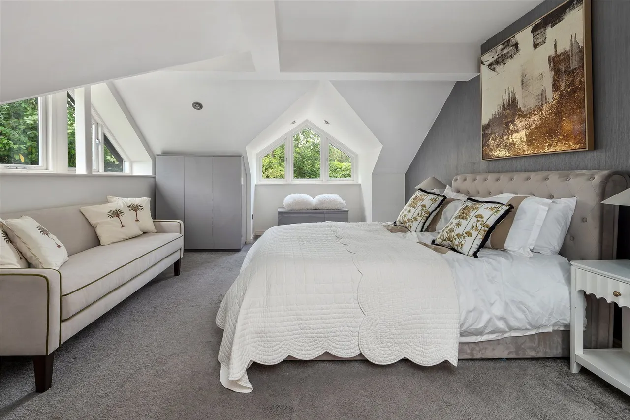 Grange Road, Bowdon, WA14, photo 14
