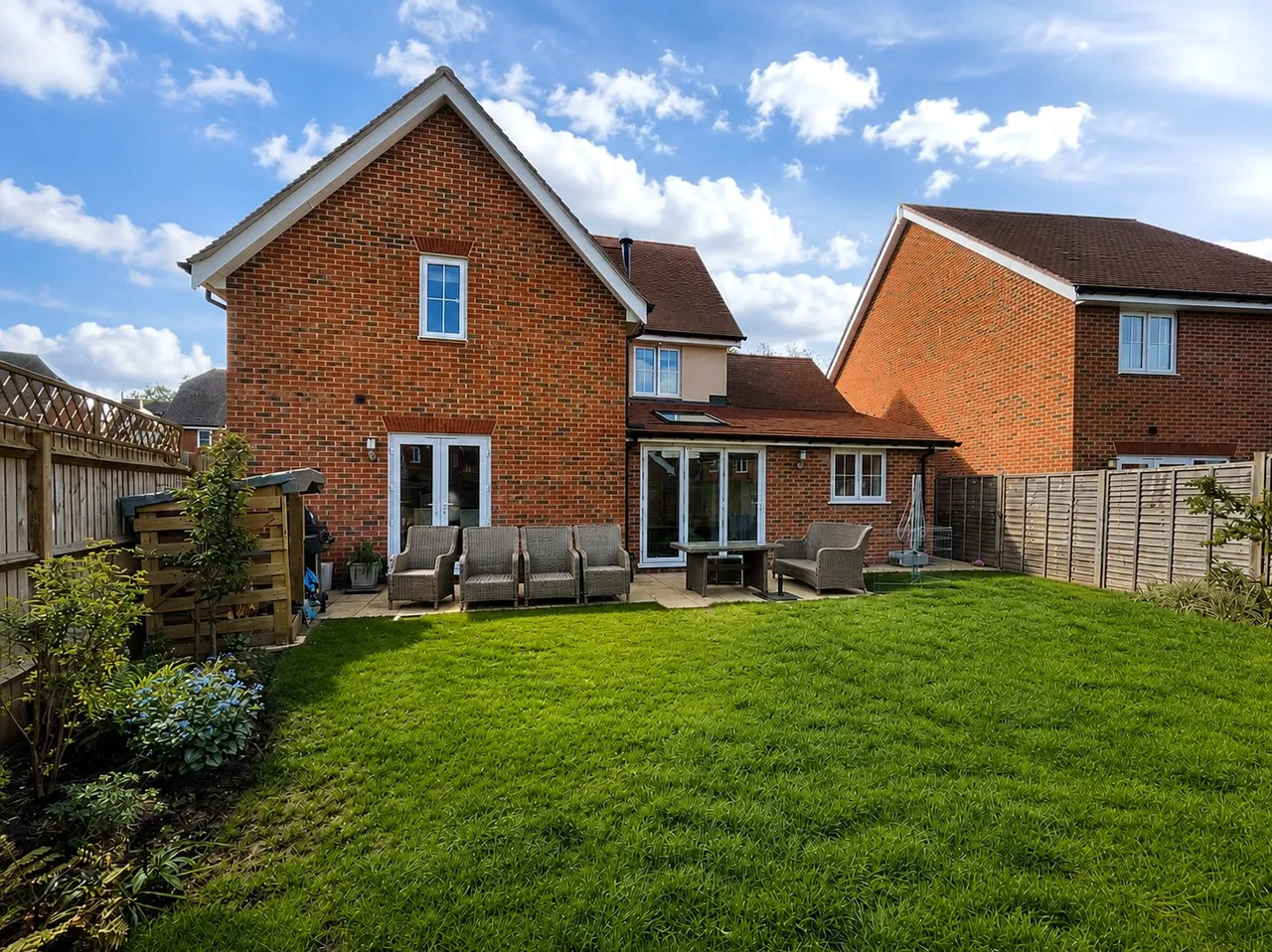 Tiger Moth Lane, Elstead, GU8, photo 23