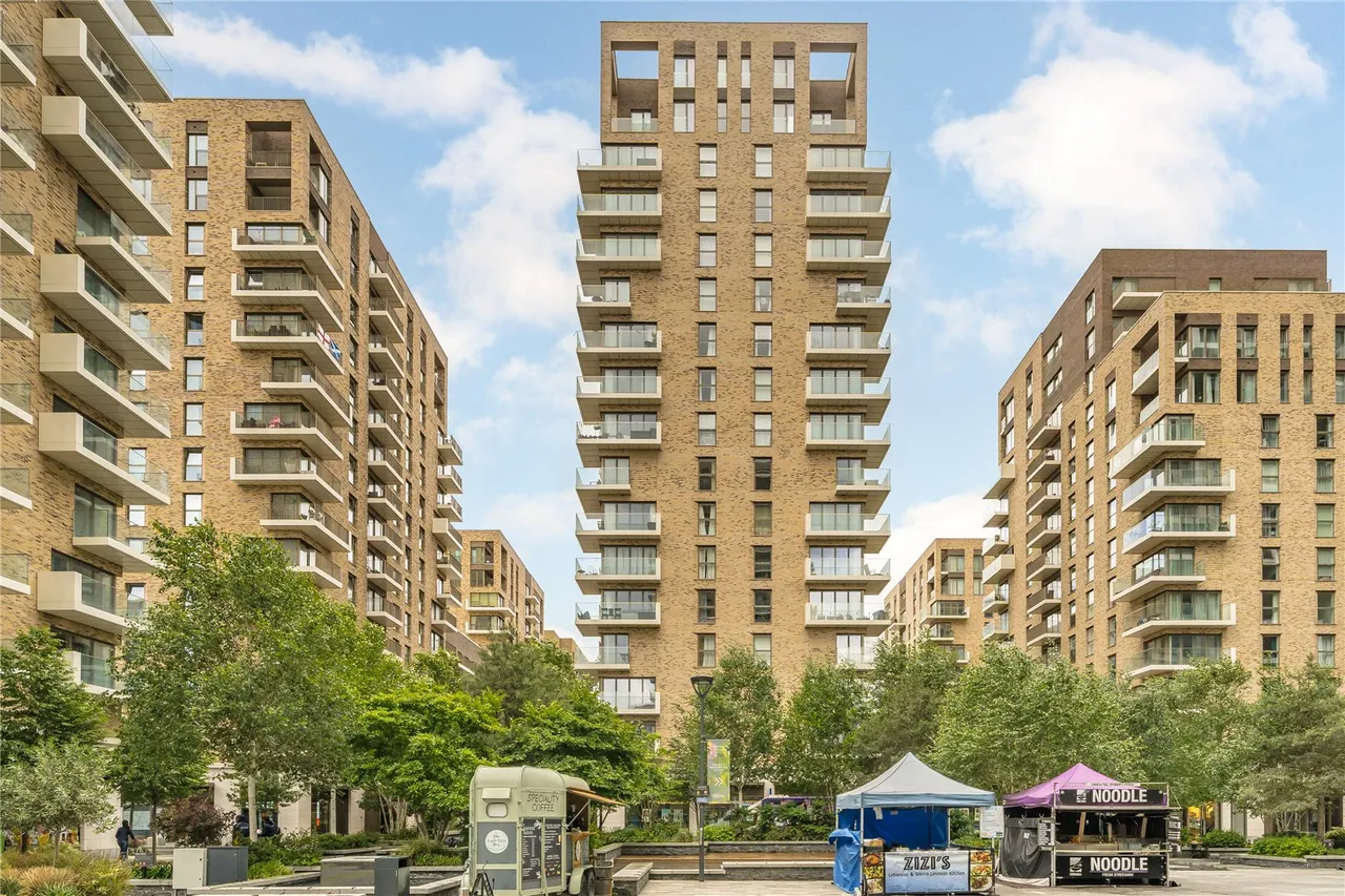 2 bed flat for sale — Anderson Road, London, SE3 9GX