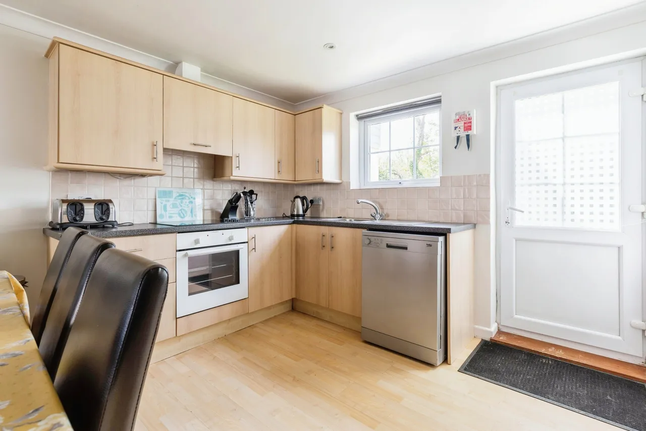 Newquay, TR8, photo 13