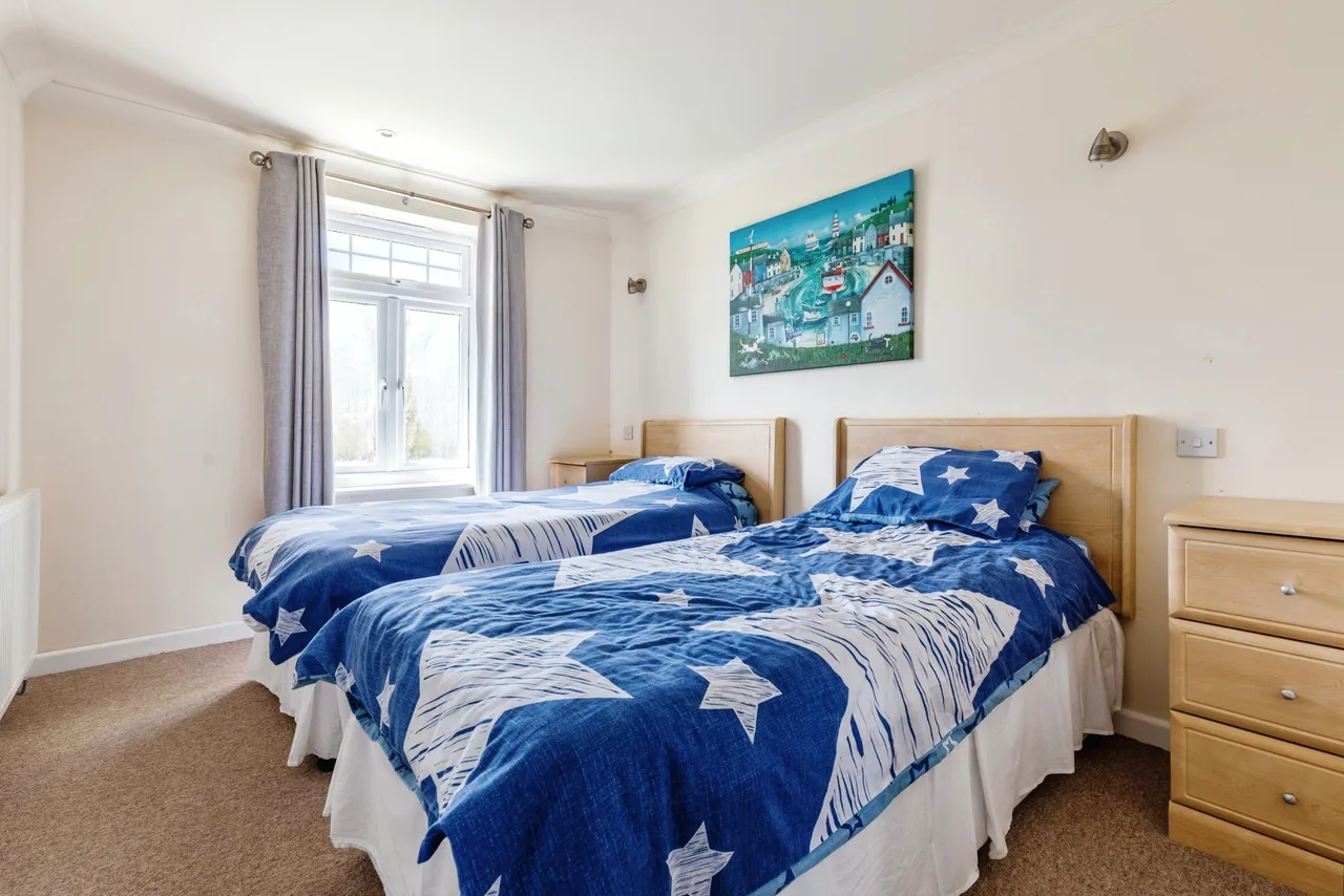 Newquay, TR8, photo 9