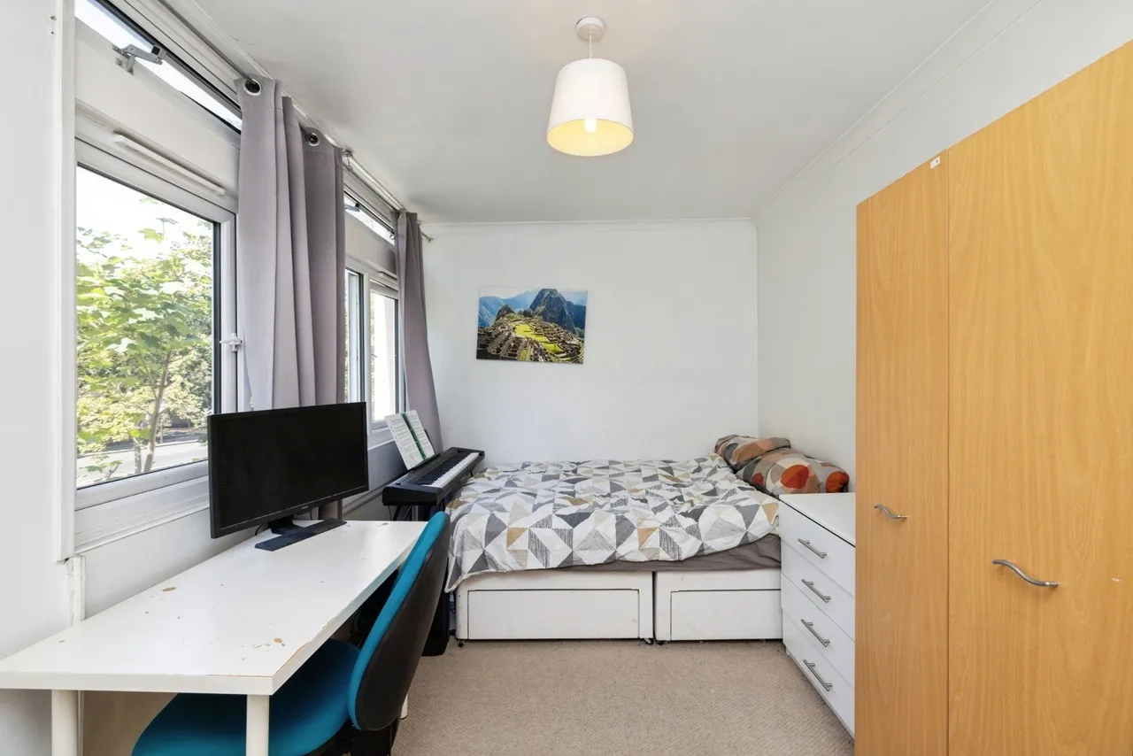 Cedars Road, London, SW4, photo 5