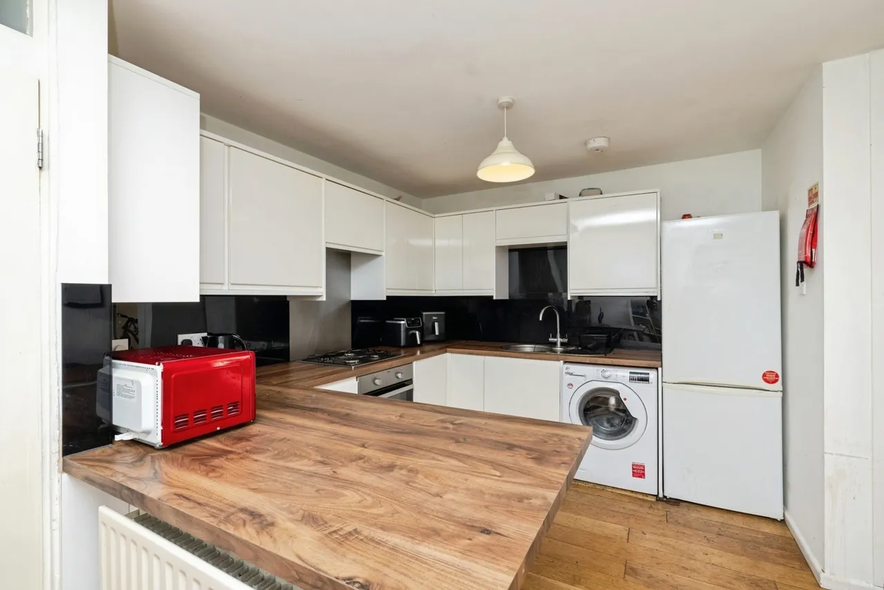 Cedars Road, London, SW4, photo 3