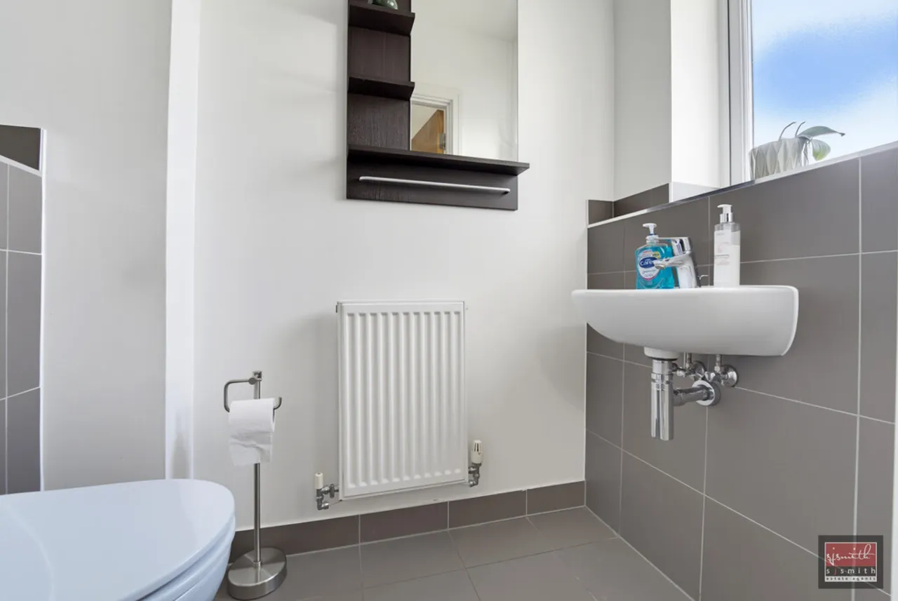 Longford Way, Stanwell, TW19, photo 12