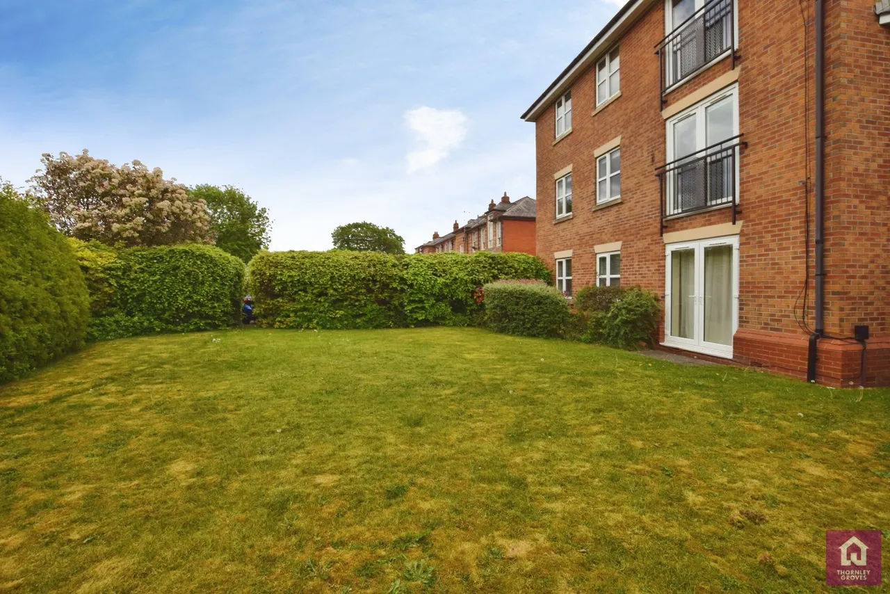 Claremont Road, Sale, M33, photo 9
