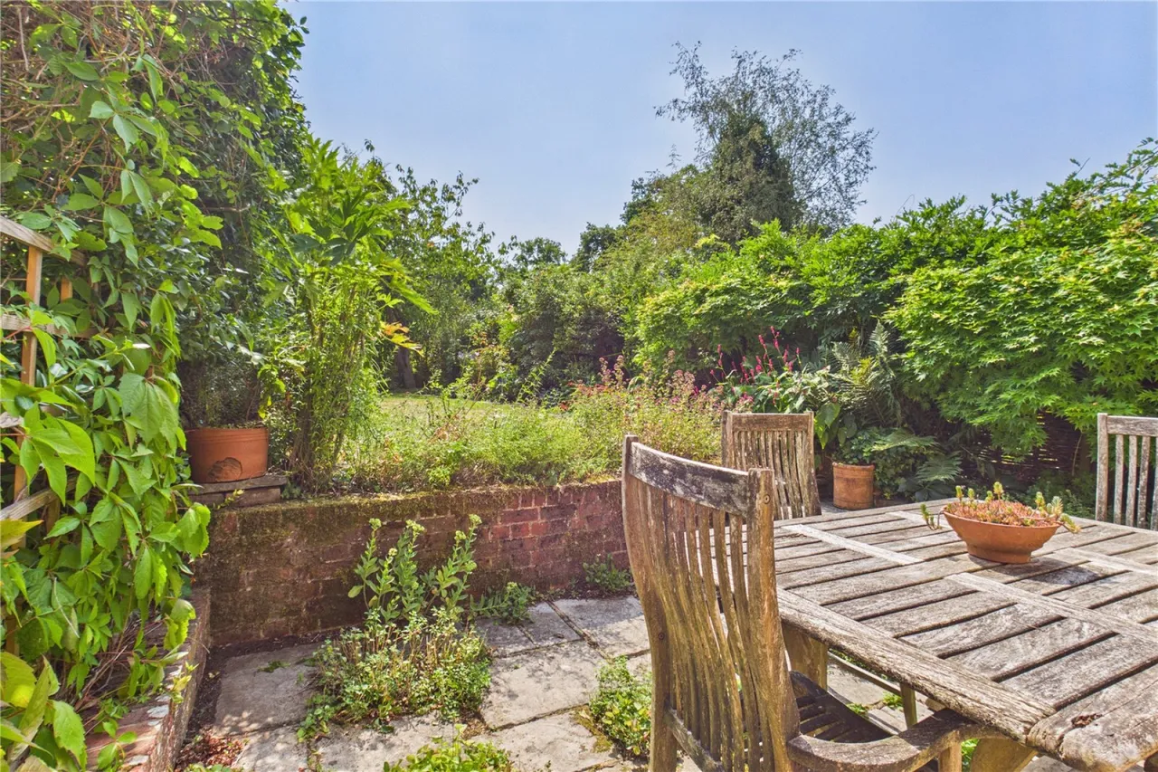 Reading Road, Padworth Common, RG7, photo 13