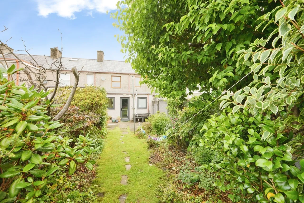 Groeslon, Caernarfon, LL54, photo 26
