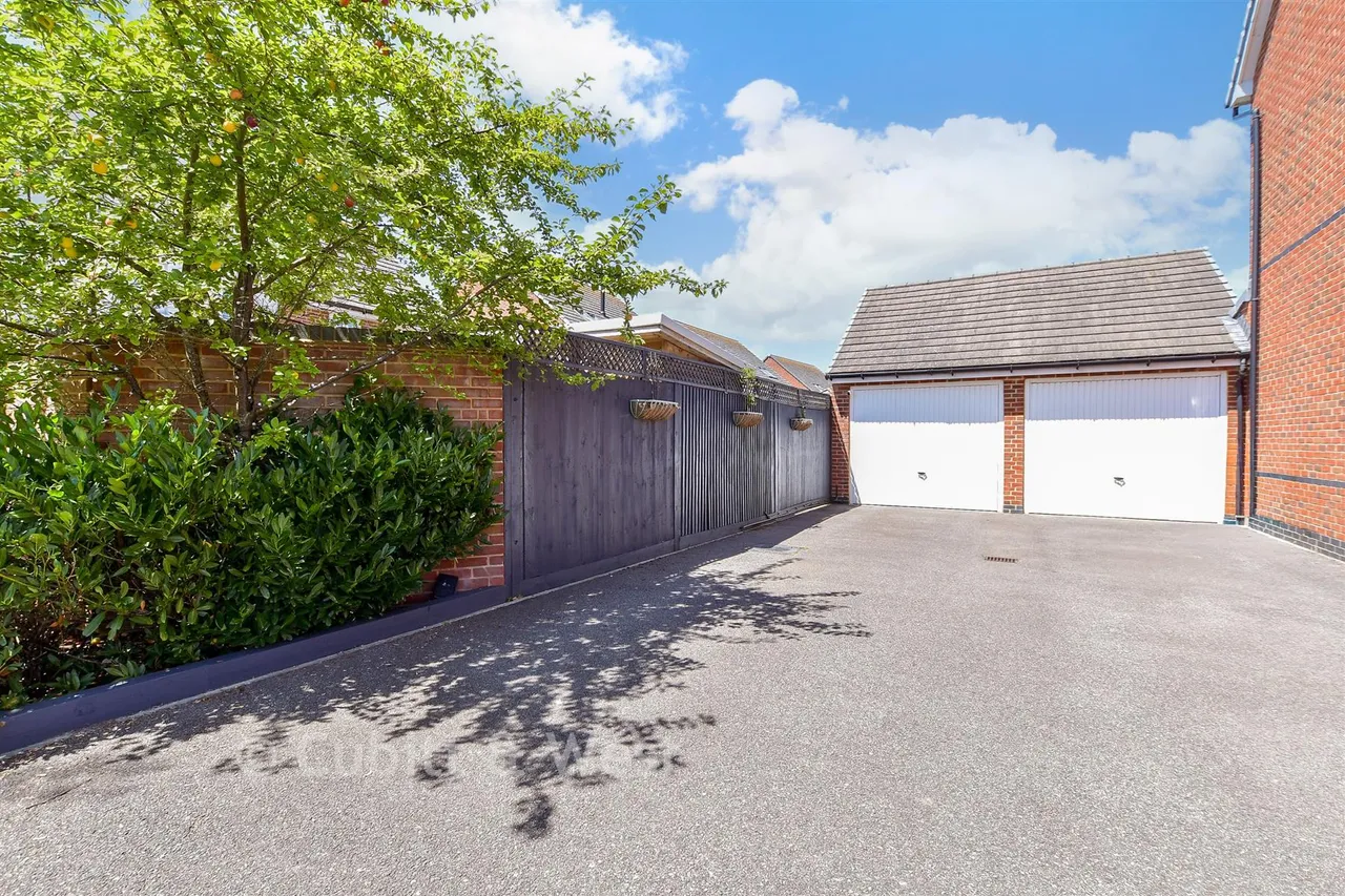 Benjamin Gray Drive, Littlehampton, BN17, photo 15