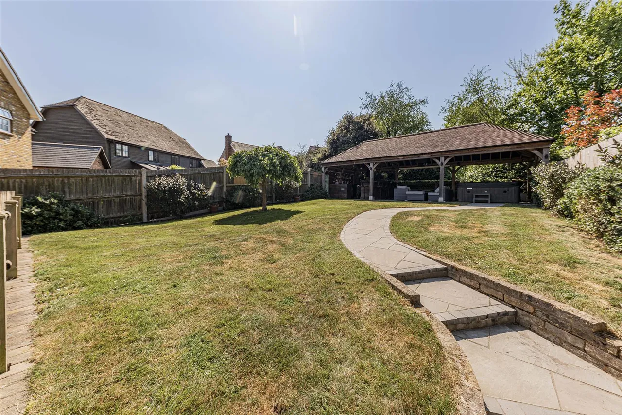Chapman Fields, Cliffsend, Ramsgate, Kent, CT12 5LB, photo 4