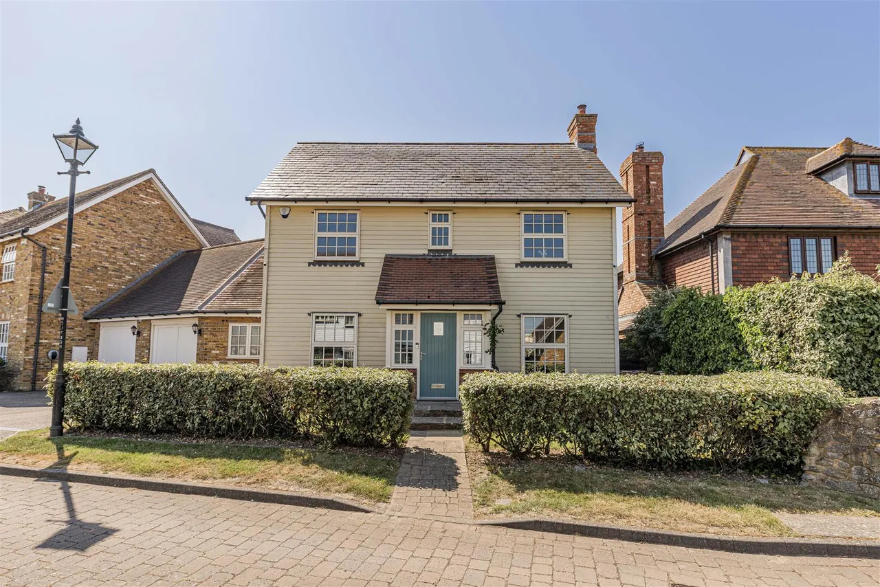 Chapman Fields, Cliffsend, Ramsgate, Kent, CT12 5LB, photo 31