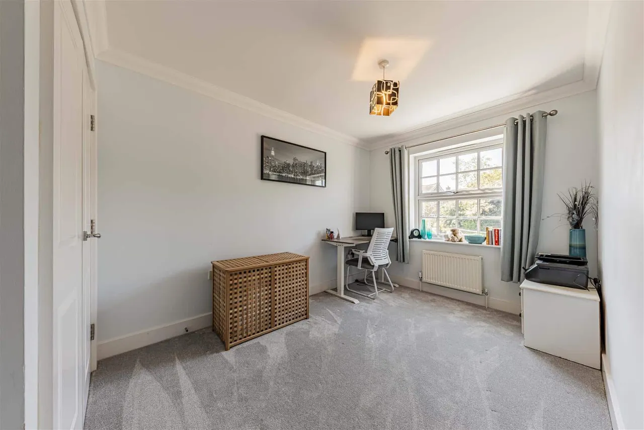 Chapman Fields, Cliffsend, Ramsgate, Kent, CT12 5LB, photo 23