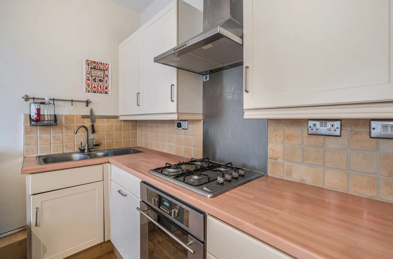 Flat 47, Oval Mansions Kennington Oval, London, London, SE11 5SQ, photo 4