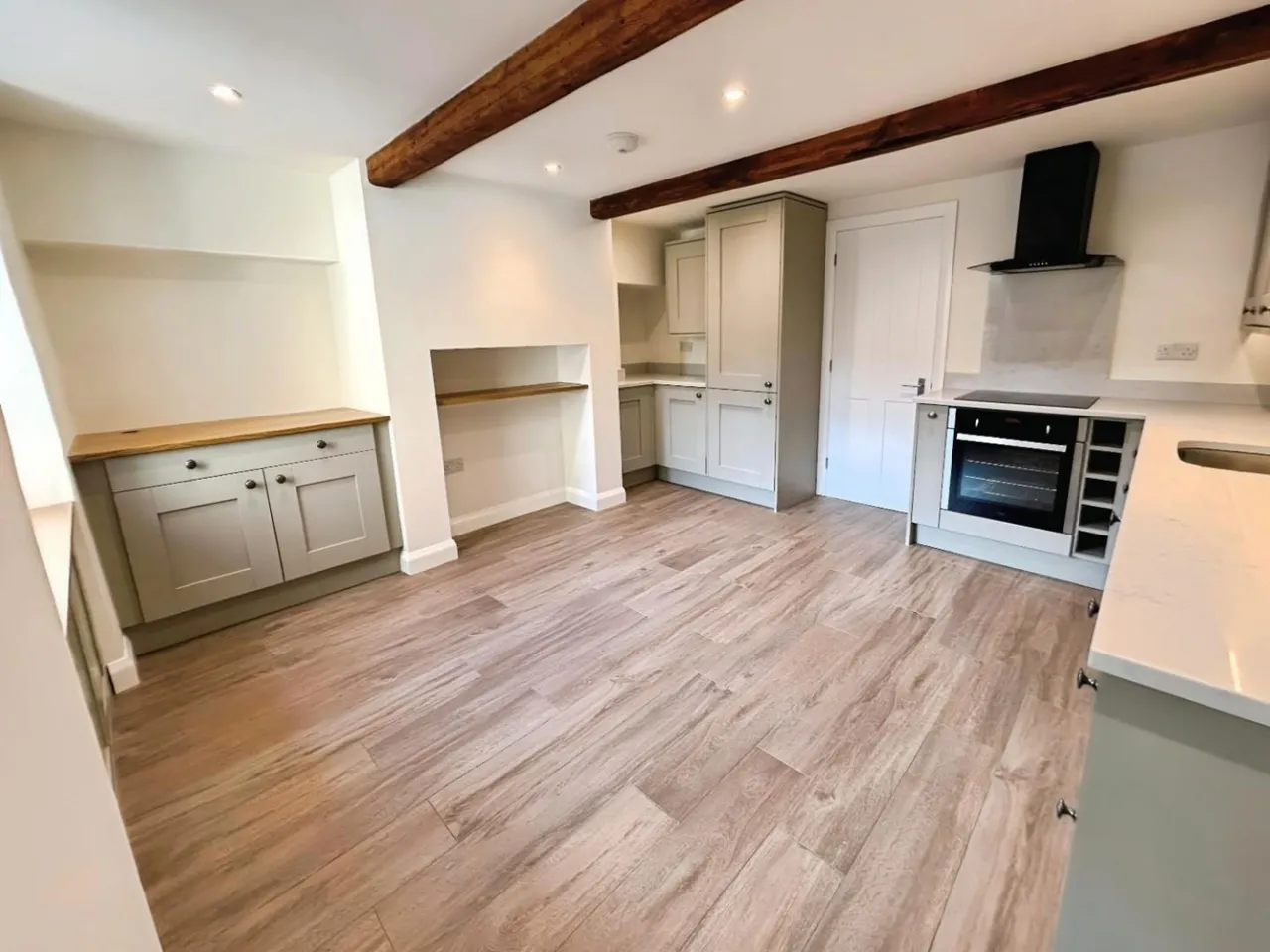 2 bed house to rent, Main Street, Addingham, LS29
