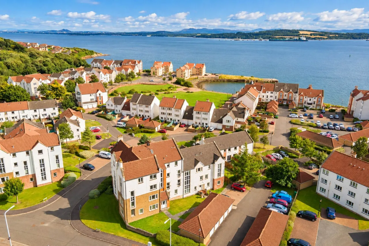 The Moorings, Dalgety Bay, KY11, photo 12