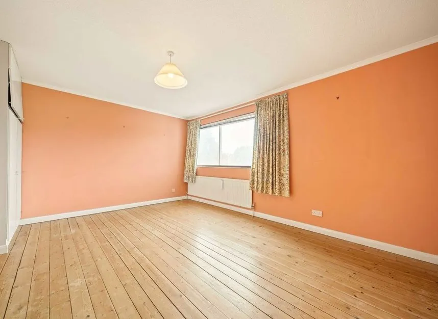 Sovereign Close, Ealing, W5, photo 3