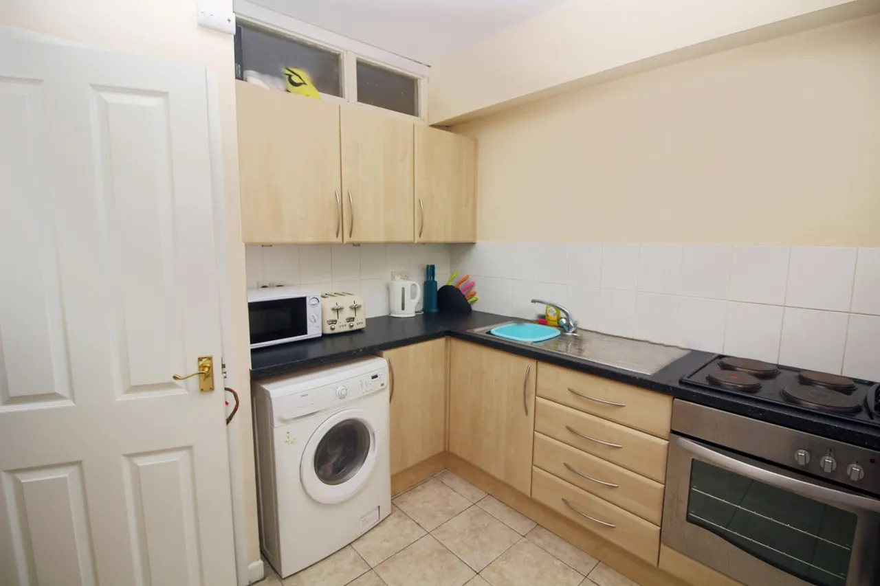 Southgrove Road, Sheffield, S10, photo 2