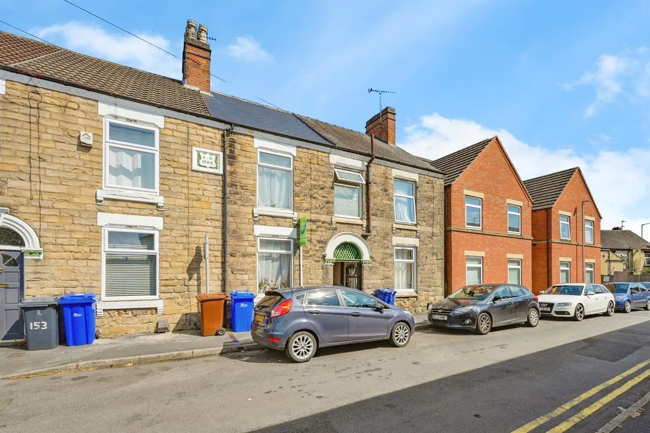 2 bed house for sale, Princess Street, Burton-On-Trent, DE14
