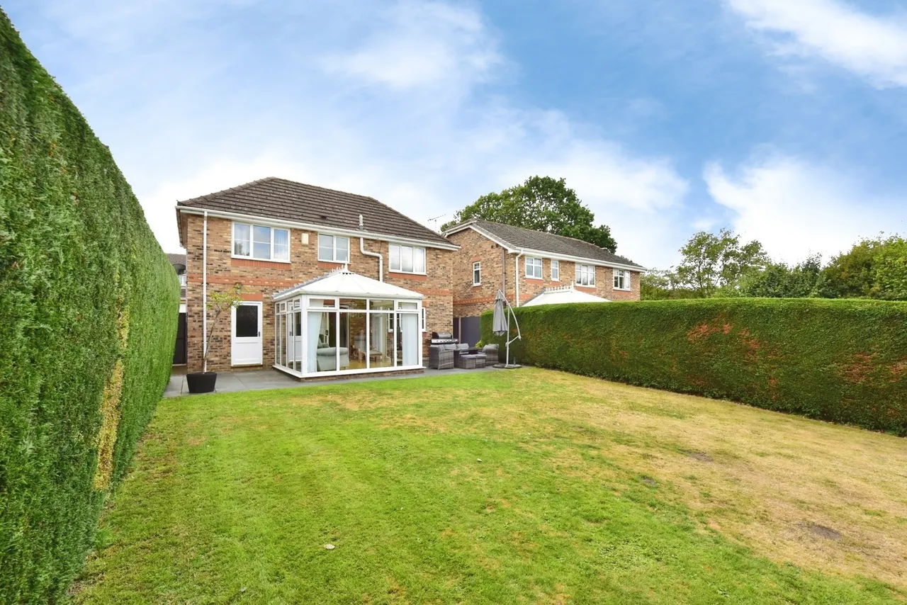 4 bed house for sale — Crofters Close, Killamarsh, Sheffield, Derbyshire, S21