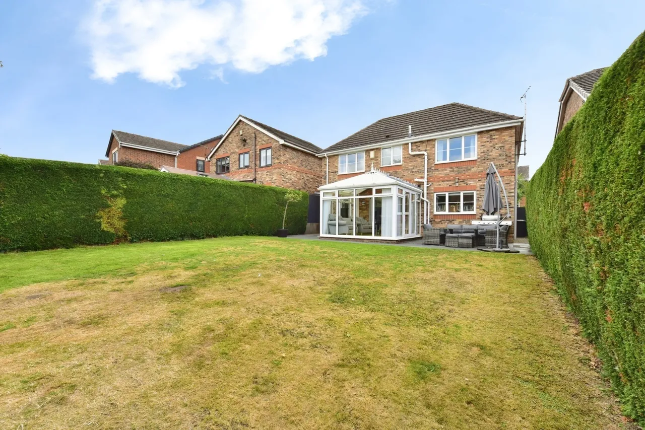 Crofters Close, Killamarsh, Sheffield, Derbyshire, S21, photo 25