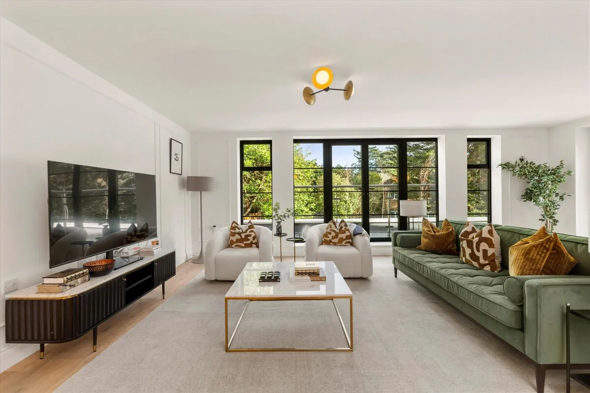 The Residence, Weybridge, KT13, photo 6