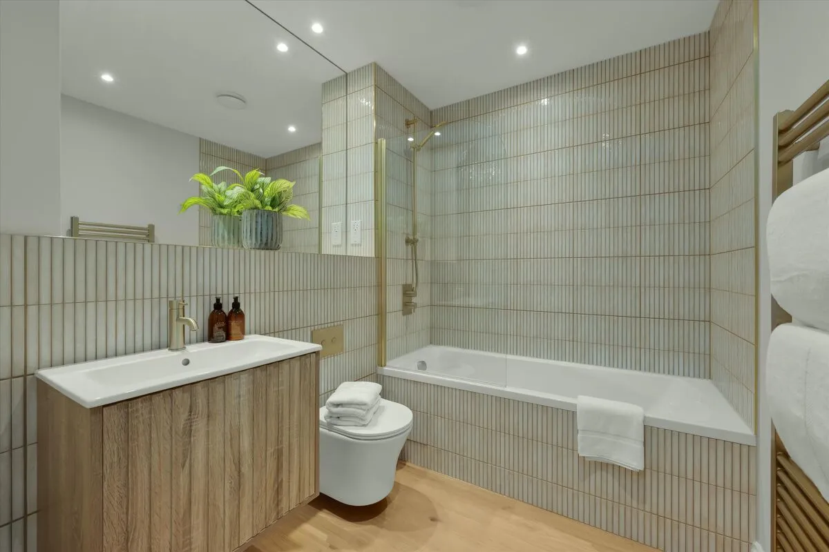The Residence, Weybridge, KT13, photo 14