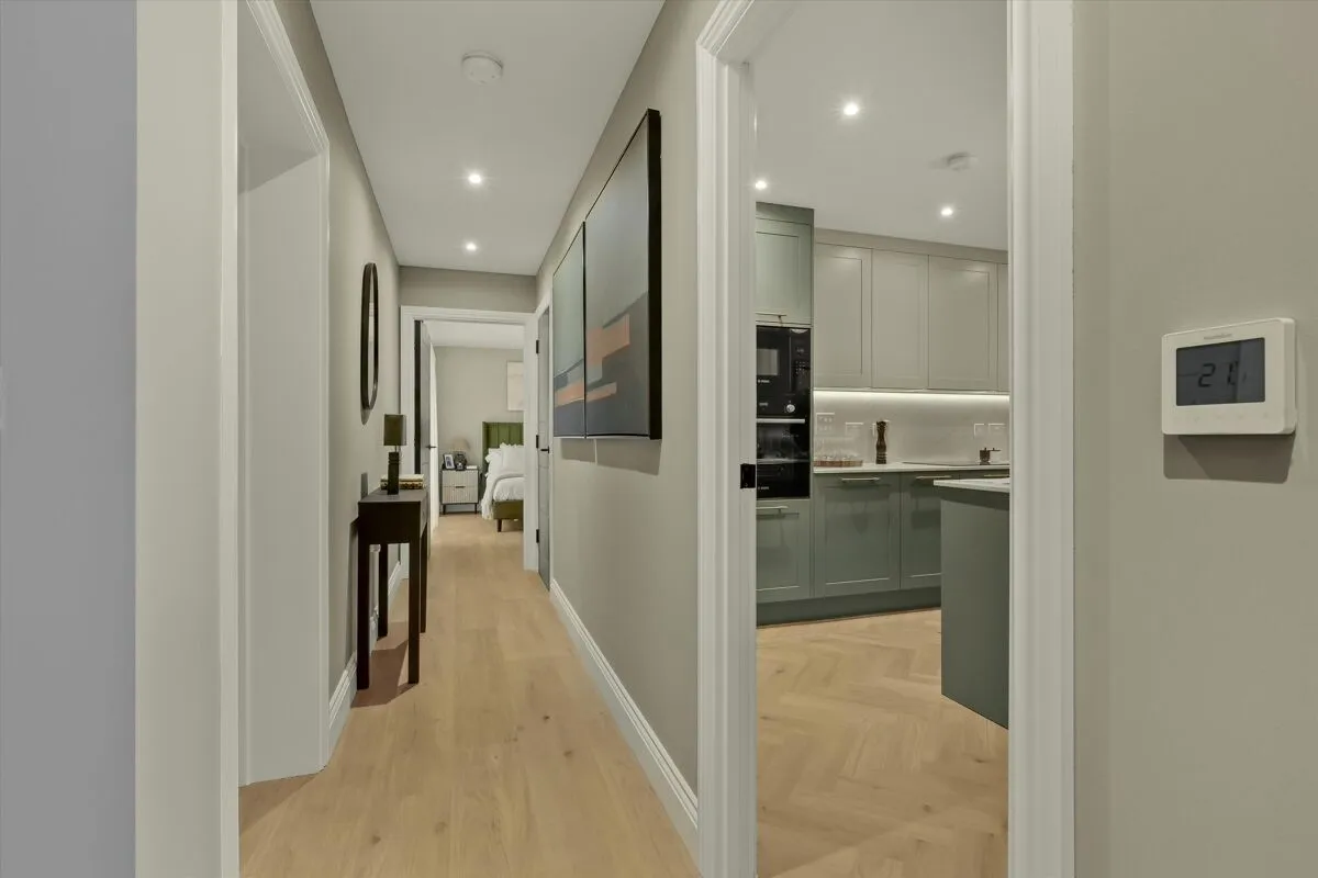 The Residence, Weybridge, KT13, photo 9