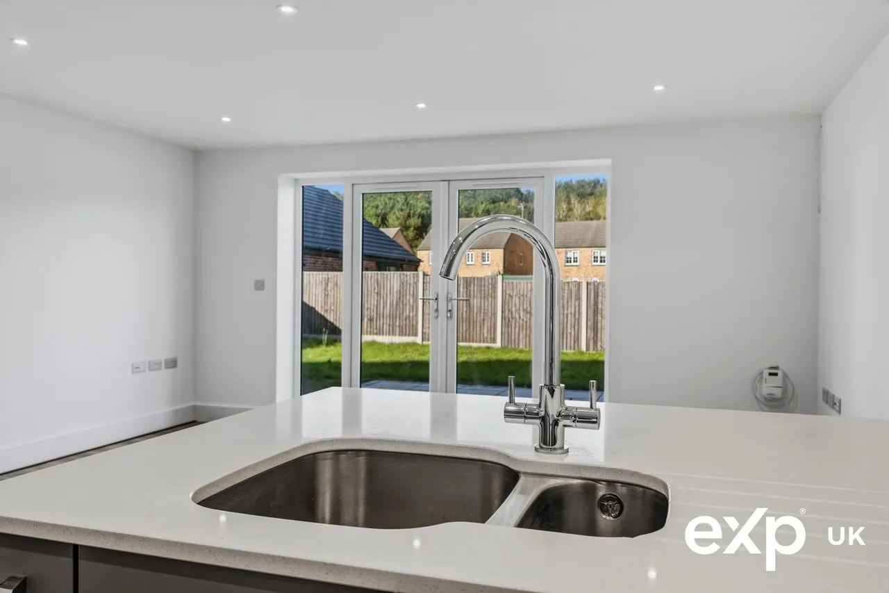 Wellow Road, Ollerton, NG22, photo 11