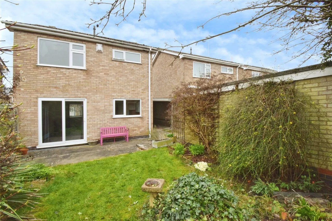 Hampton Close, Wigston, LE18, photo 12