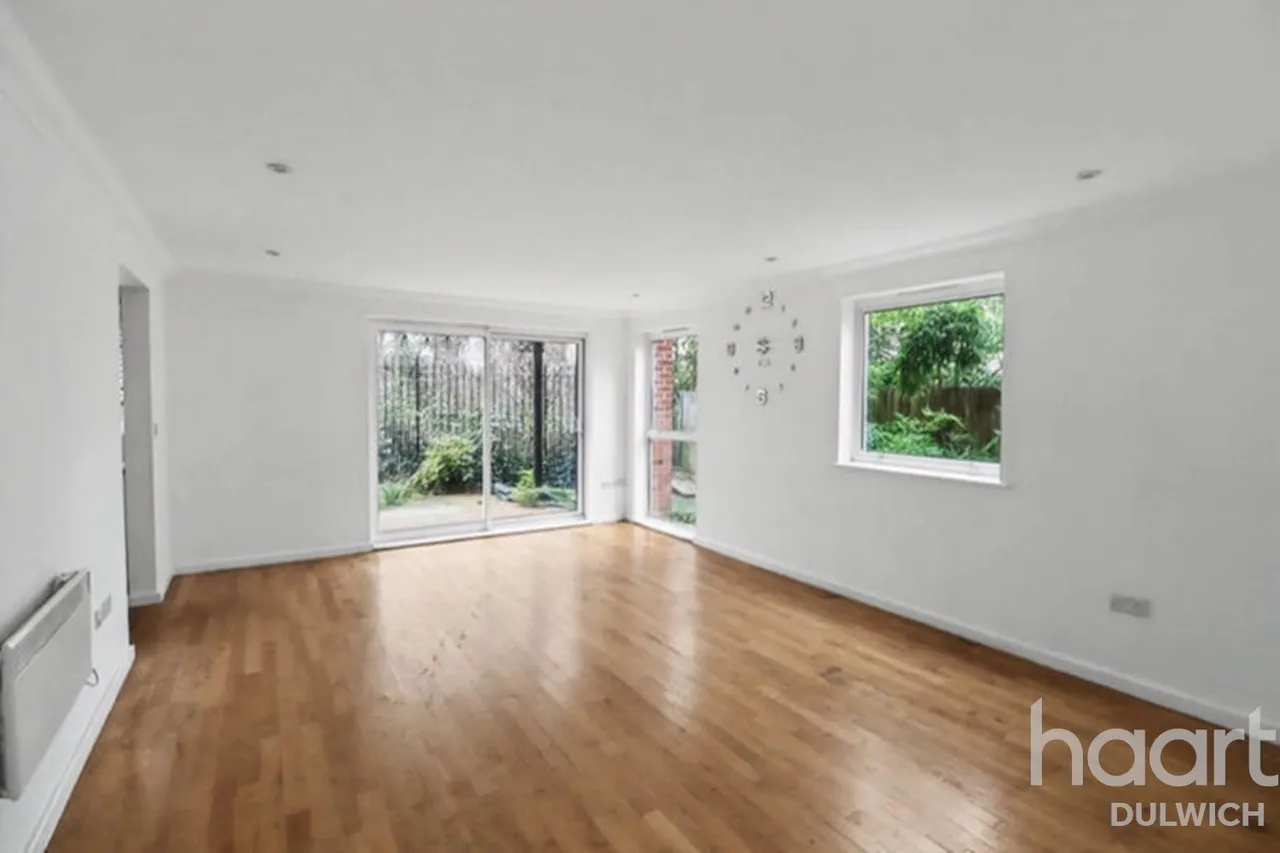 Highwood Close, London, SE22, photo 5