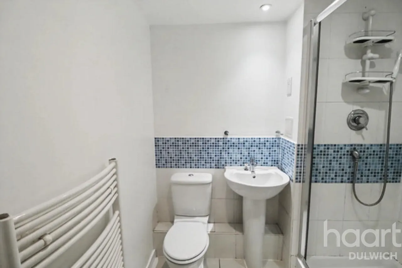 Highwood Close, London, SE22, photo 8