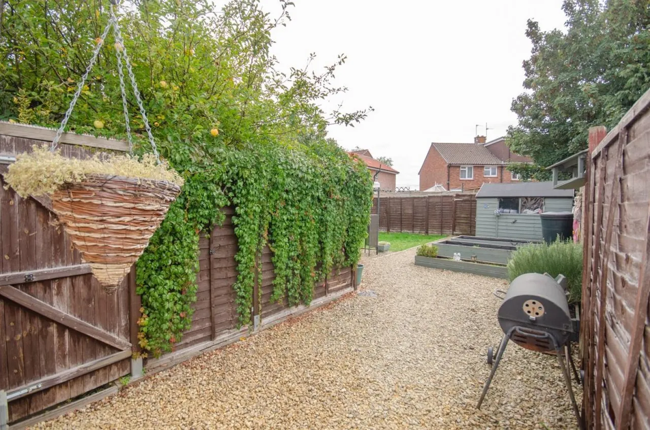 The Meads, Downend, BS16, photo 13