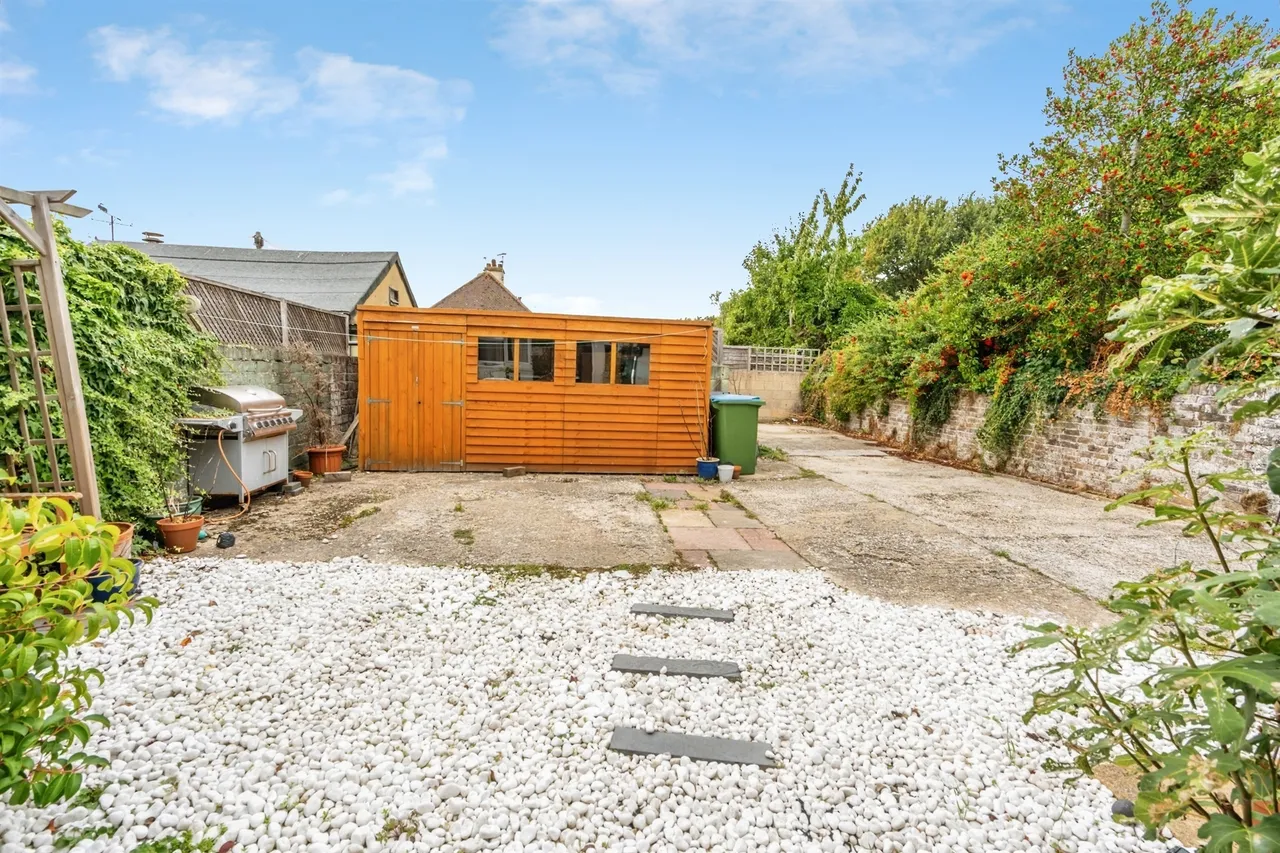 Hawthorn Road, Bognor Regis, PO21, photo 2