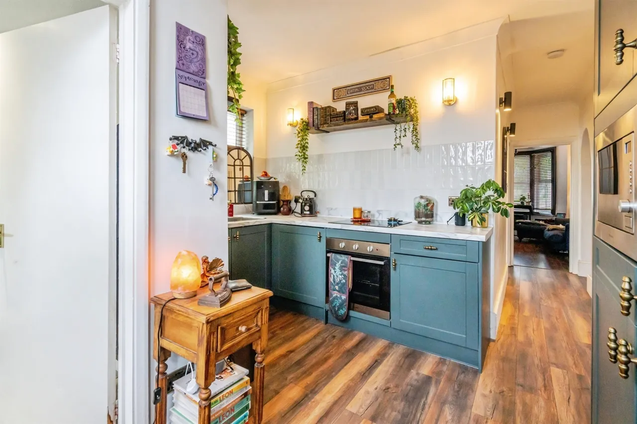 Hawthorn Road, Bognor Regis, PO21, photo 6