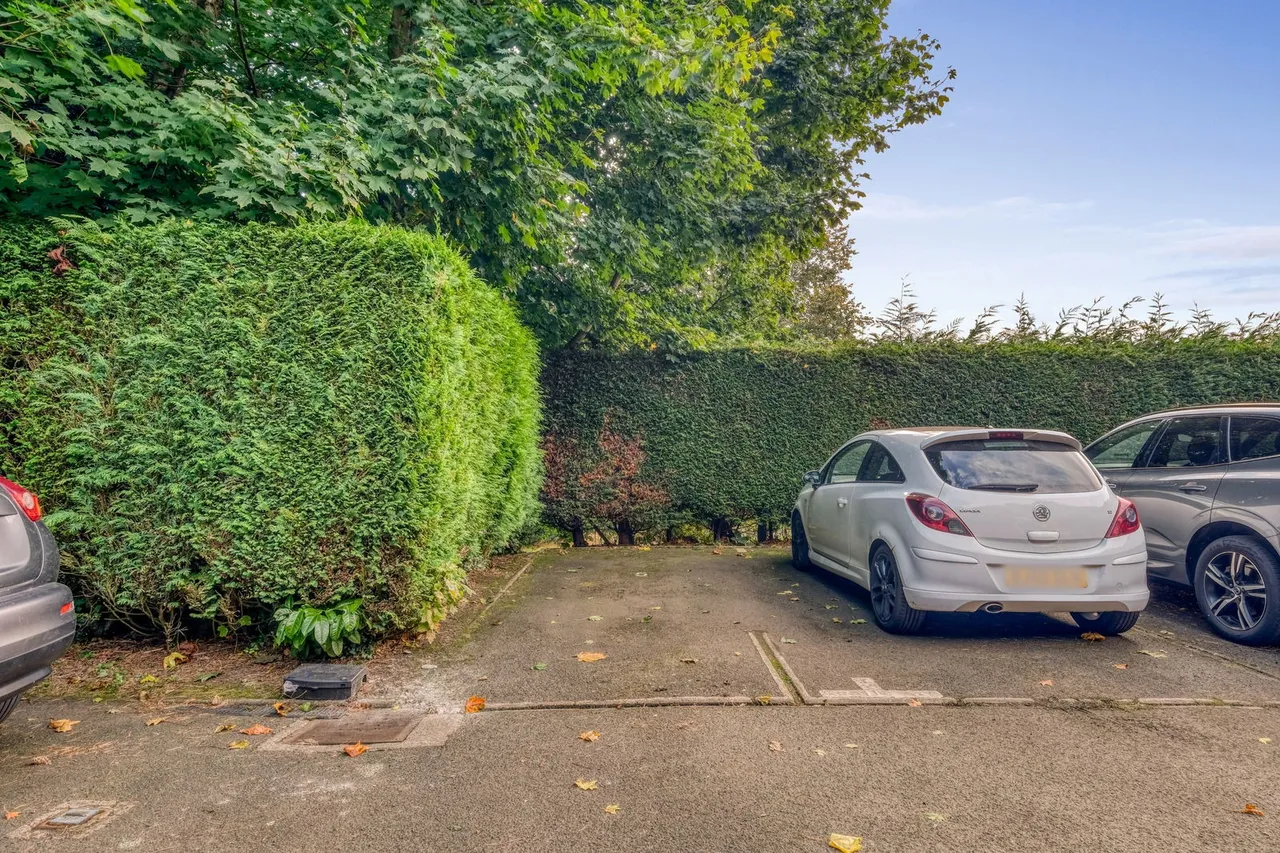 Farley Lane, Romsley, B62, photo 9