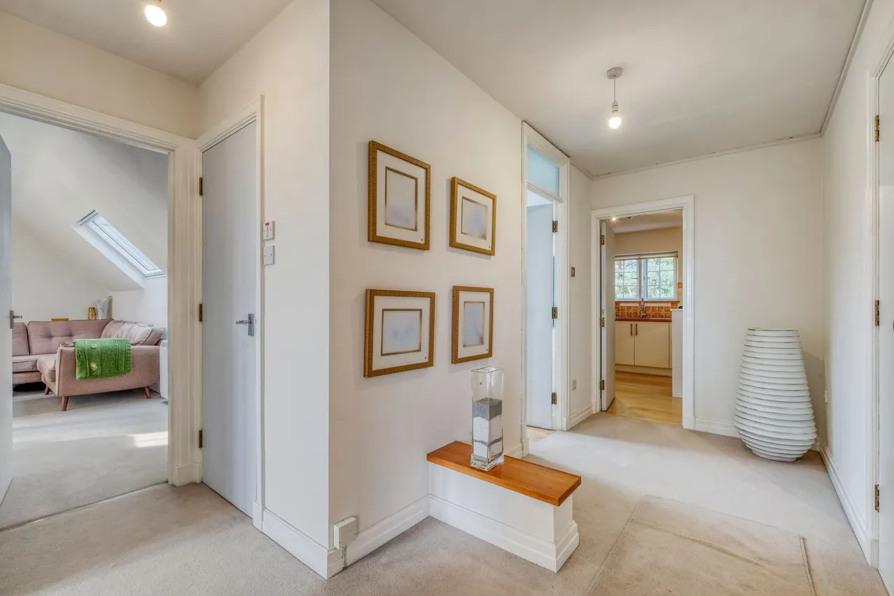 Farley Lane, Romsley, B62, photo 8